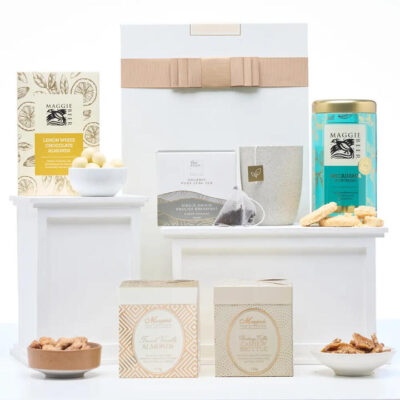 Ultimate Tea & Biscuit Hamper with Robert Gordon Mug
