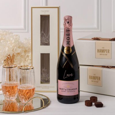 Send a 'Love' Message with a MoÃ«t Hamper