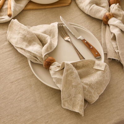 Maggie Living Olive Wood Napkin Rings Set of 4